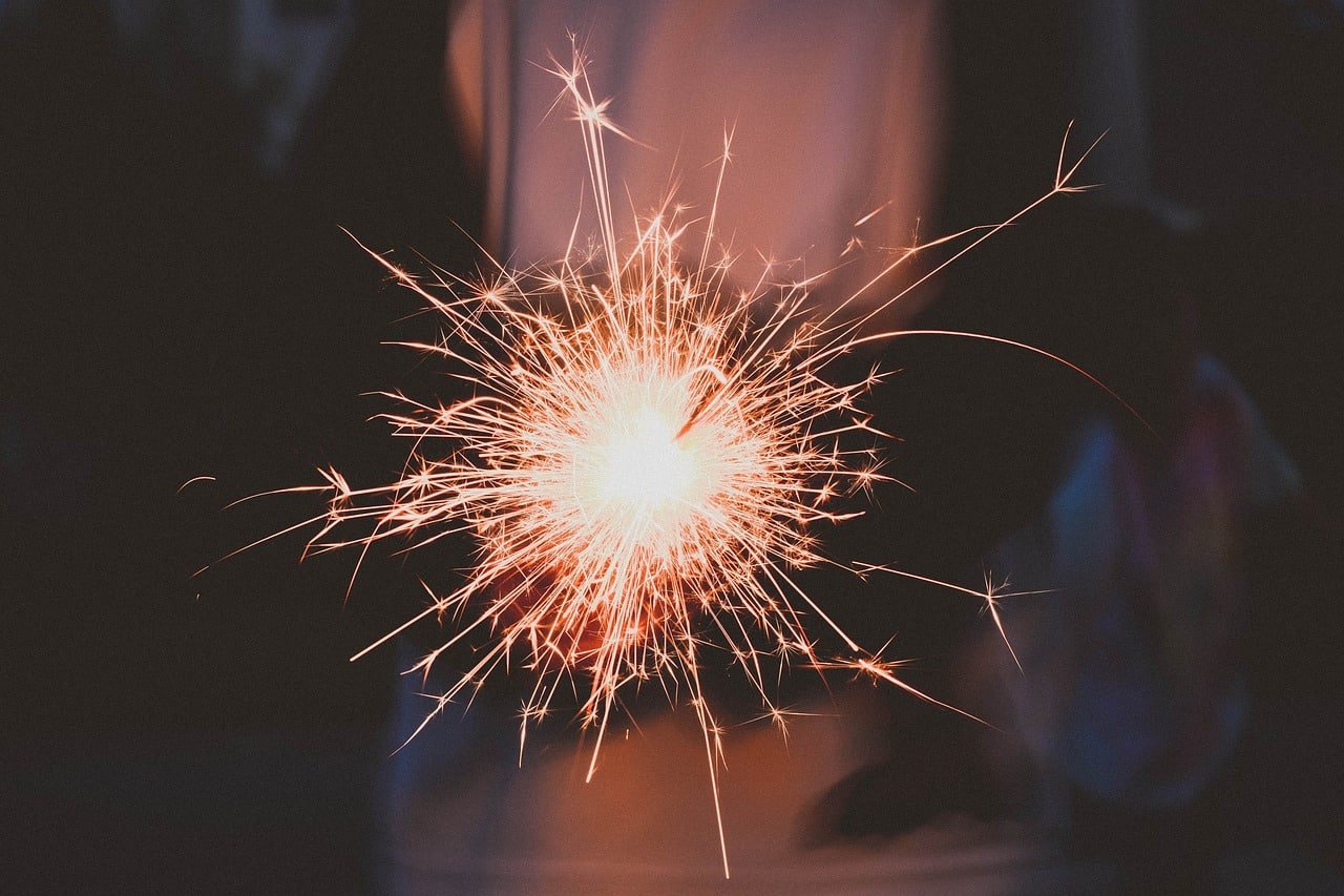 sparkler, sparks, fireworks-1842258.jpg